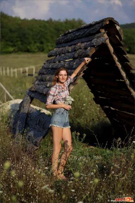 Счастливое летнее фотосет на природе