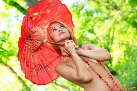 Летнее чувственное фотосет на свежем воздухе